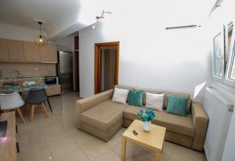 Sea My View has Balcony rooms