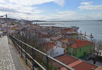 Douro Afurada Boutique Apartments has Balcony rooms