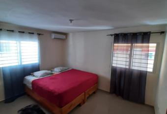 Residencial Catalu  a allows 18 year olds to book a room