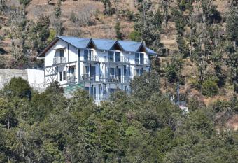 Tudor House Mukteshwar has Balcony rooms