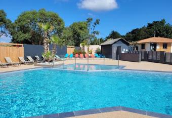 Mobile Home 6 personnes pr  s de PORNIC (44) La Bernerie en Retz has Balcony rooms