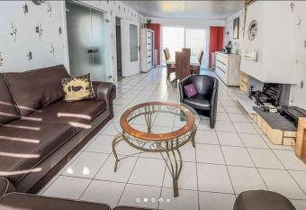 zouzoubelle has Balcony rooms