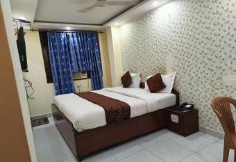 Hotel Amba Deluxe has Smoking rooms