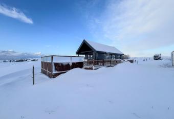  shamrar has Balcony rooms