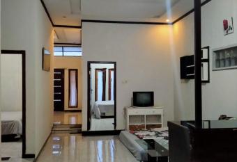 pandya Bromo has Balcony rooms