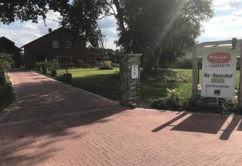 Pension Quellenhof has Balcony rooms