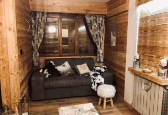 Mini Chalet a Limone Piemonte has Balcony rooms