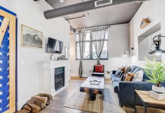 FRONTDESK 229 Arch St Apts Old City Philadelphia allows 18 year olds to book a room