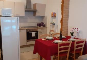 Apartman Vigo,Fu  ine has Balcony rooms