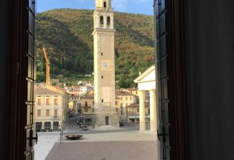 La casa di Anna - Palazzo Flantini allows 18 year olds to book a room