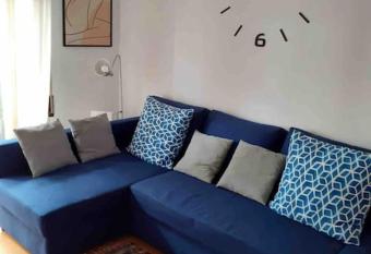 Pisito bonito y funcional en Pineda De Mar has Balcony rooms