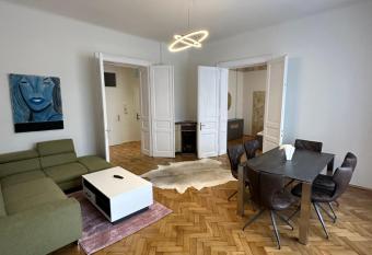 ARTLIVING Apartment-Top 3 Self check-in has Balcony rooms