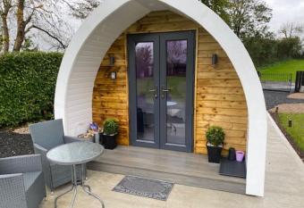Bonnyview Glamping allows 18 year olds to book a room