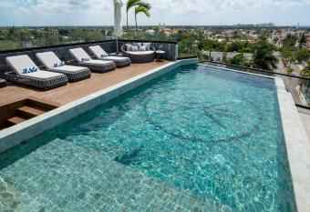 Kippal - Modern Oasis - ApartHotel has Balcony rooms