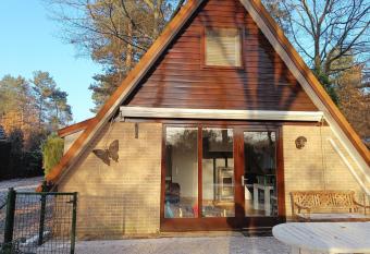 Moli  re has Balcony rooms