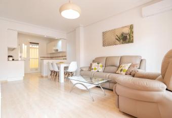 Villa Mariposa has Balcony rooms