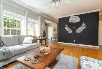 Cozy & Comfy Mountain Home with a Hot Tub, High Speed Internet has Balcony rooms