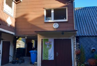 Het huisje has Balcony rooms