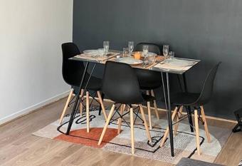 Suite Royale stade de France has Balcony rooms