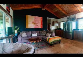 Jungle Loft Oasis has Balcony rooms