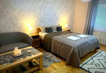 Milu s Residence allows 18 year olds to book a room