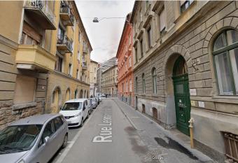 VIII. Leonardo Da Vinci utca 46 has rooms with a private hot tub