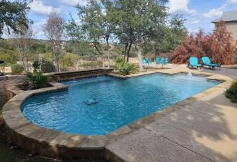 Entertainment home, sleeps 17 with pool & gameroom has Balcony rooms