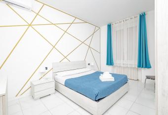 CasaBlanca has Balcony rooms