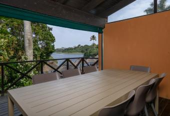 San Lameer Villa 1935 - Three Bedroom Classic - 6 pax - San Lameer Rental Agency has Balcony rooms