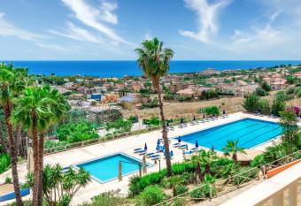 Aparthotel Isabella has Balcony rooms