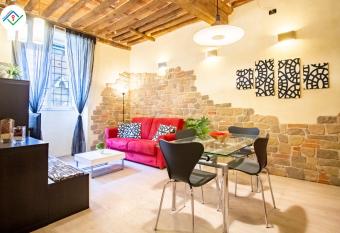 Antica Piazza Apartment allows 18 year olds to book a room