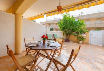 Bliss Moments by Fidalsa has Smoking rooms