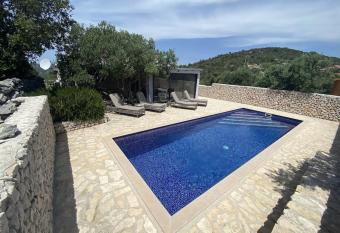 Private Cottage in olive grove with heated Pool has Balcony rooms