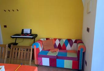 Villa Melissa allows 18 year olds to book a room