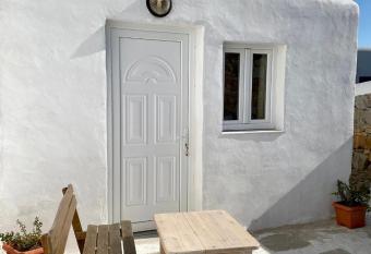 San Constantine II has Balcony rooms