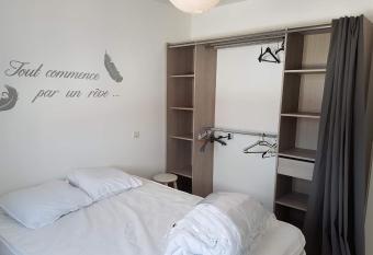   La petite voile   Appartement Notre Dame de Monts has Balcony rooms