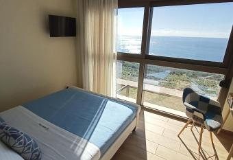 Olive and Aloe Villas has Balcony rooms