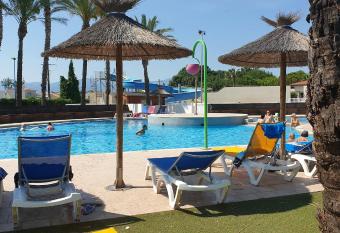 Bungalow de 3 chambres avec piscine partagee terrasse amenagee et wifi a Saint Cyprien a 3 km de la plage has Balcony rooms