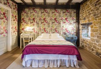 Posada Casa Guadamillas has Balcony rooms