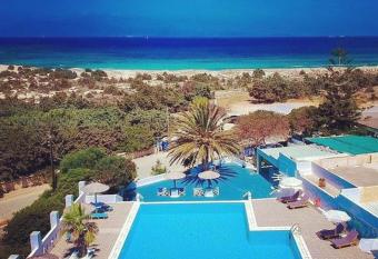 Villa Faros has Balcony rooms