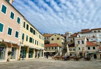 Old town Apartment Herceg Novi allows 18 year olds to book a room
