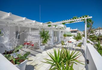 Adriani Hotel has Balcony rooms