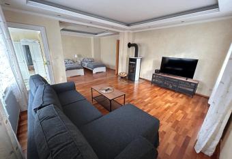 Wohnen in der Natur aber trotzdem Stadtnah. has Balcony rooms