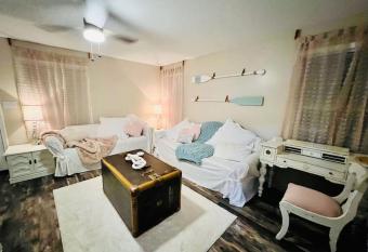 Coastal Casita by the River has Balcony rooms