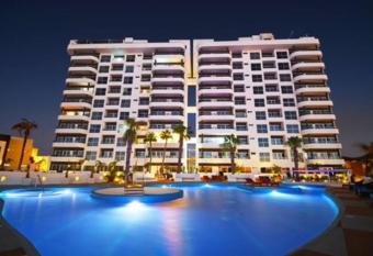 Condo en Torres Cantera de 2 recamaras 2 1/2 baGos allows 18 year olds to book a room