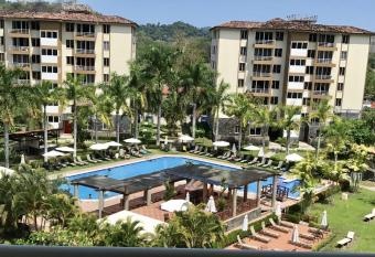 Condo Penthouse Costa Linda has Balcony rooms