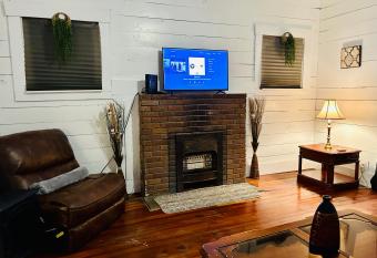 Be a part of Kingsville history has Balcony rooms