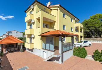 Tina has Balcony rooms