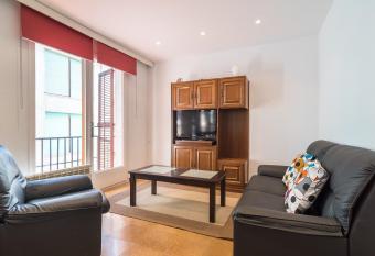 Canet beach 2 has Balcony rooms