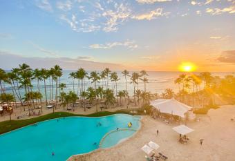Beachfront apartment in Marbella towers has Balcony rooms